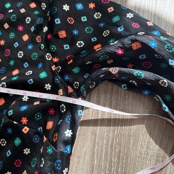 Vintage Kate Hill 100% Silk Black Shirt Multi Colored Floral Retro Vibe Size 14 - Picture 12 of 15